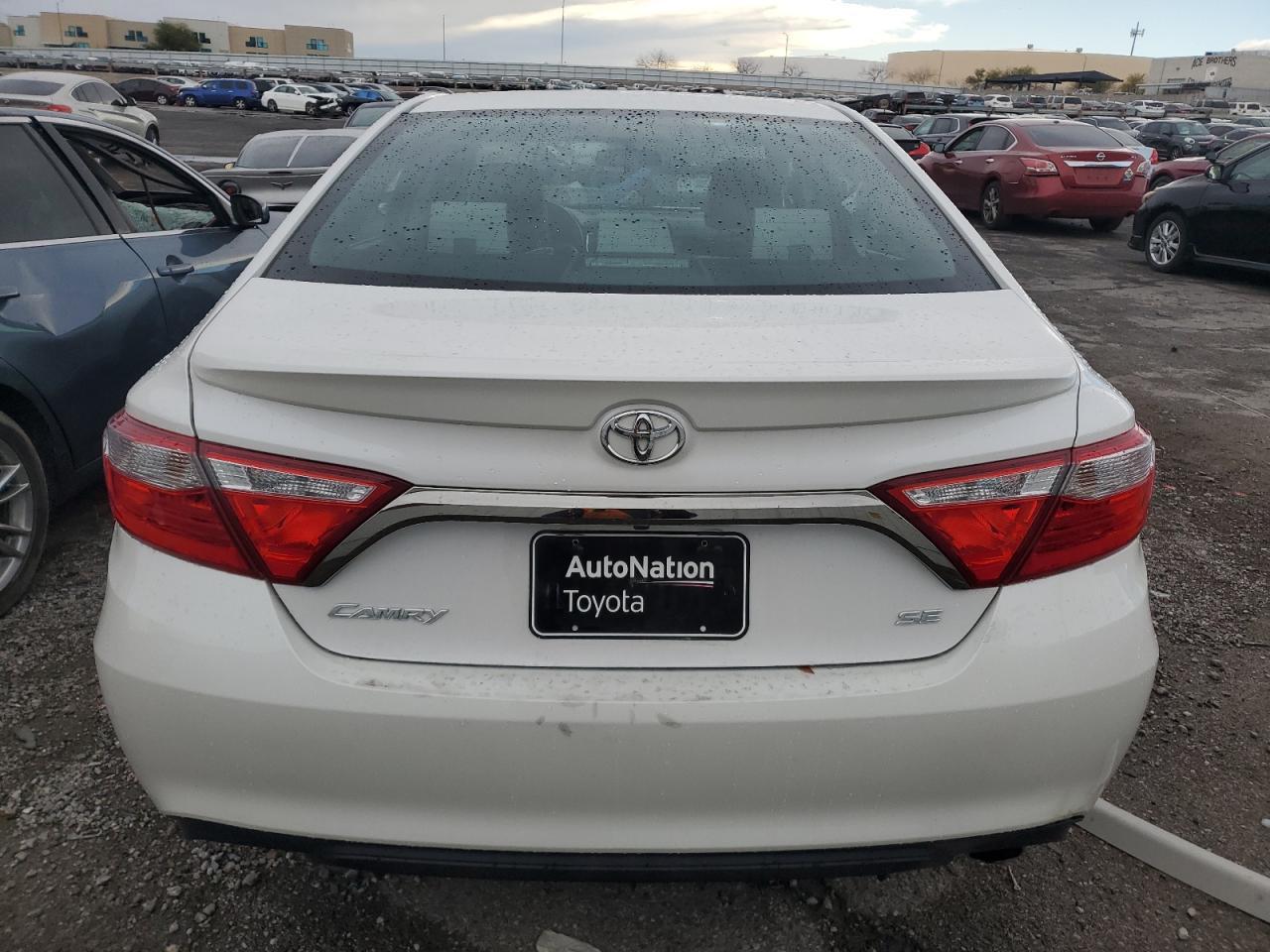 2015 TOYOTA CAMRY LE - Фото 6