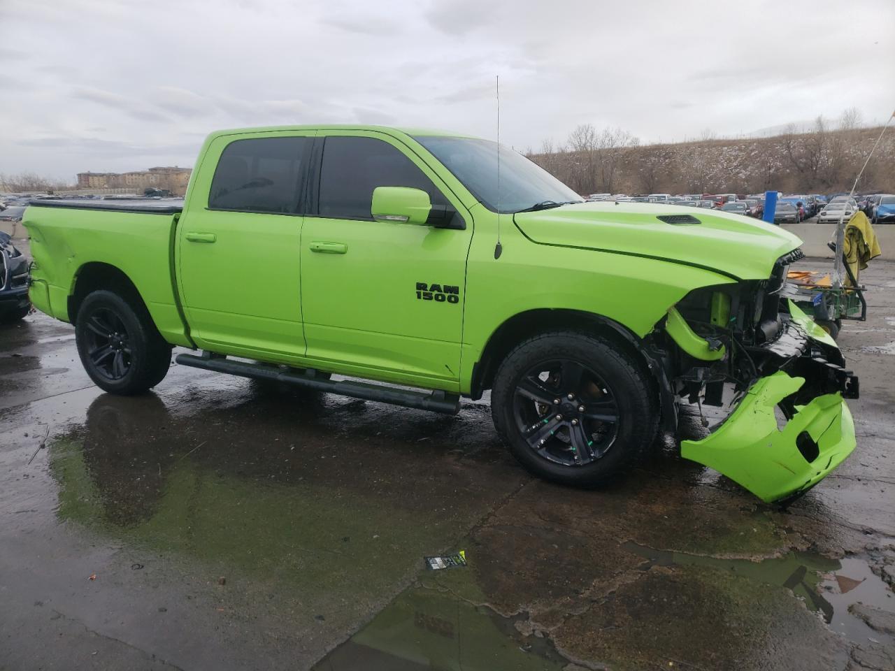 2017 RAM 1500 SPORT - Фото 4