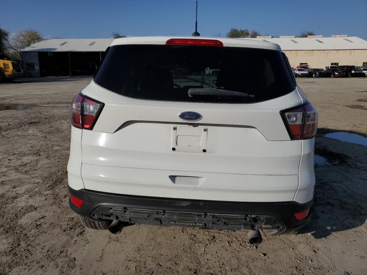 2017 FORD ESCAPE SE - Фото 6