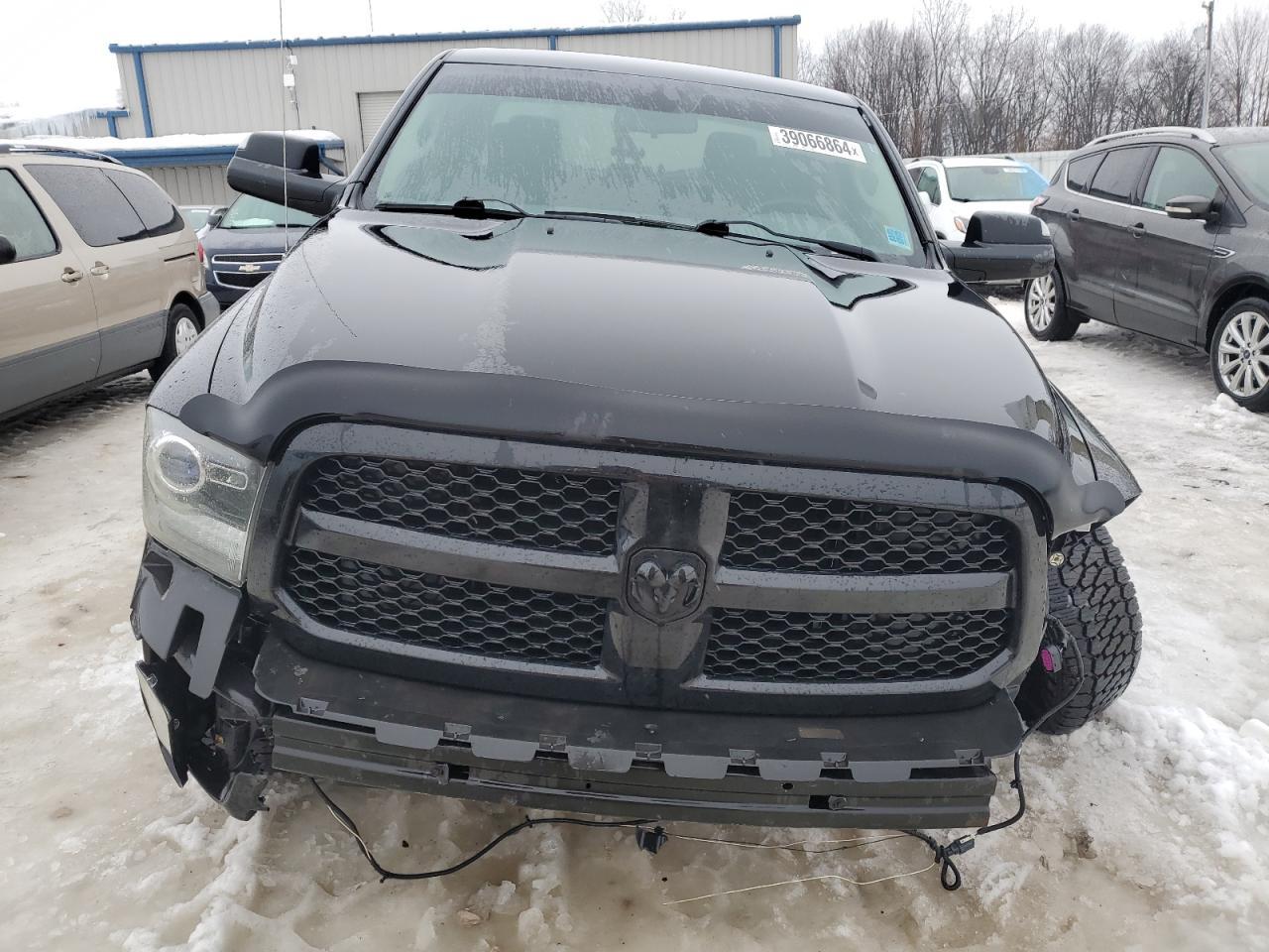 2014 RAM 1500 ST - Фото 5