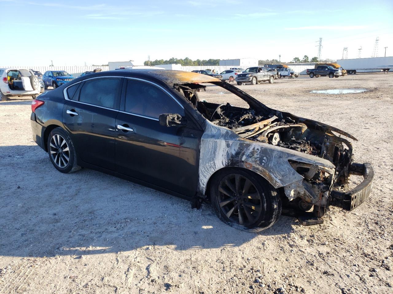 2017 NISSAN ALTIMA 2.5 - Image 4