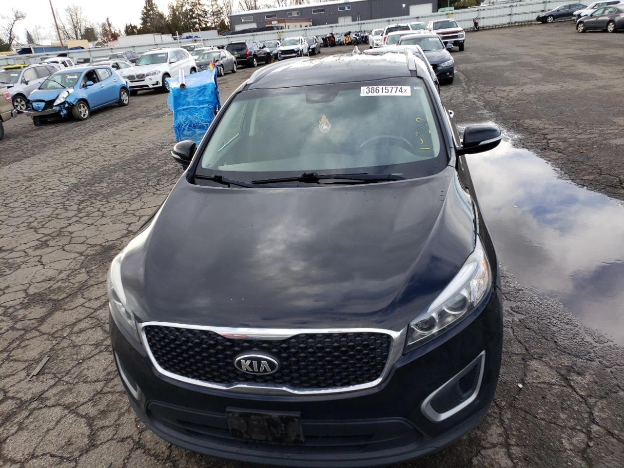 2017 KIA SORENTO LX - Image 5