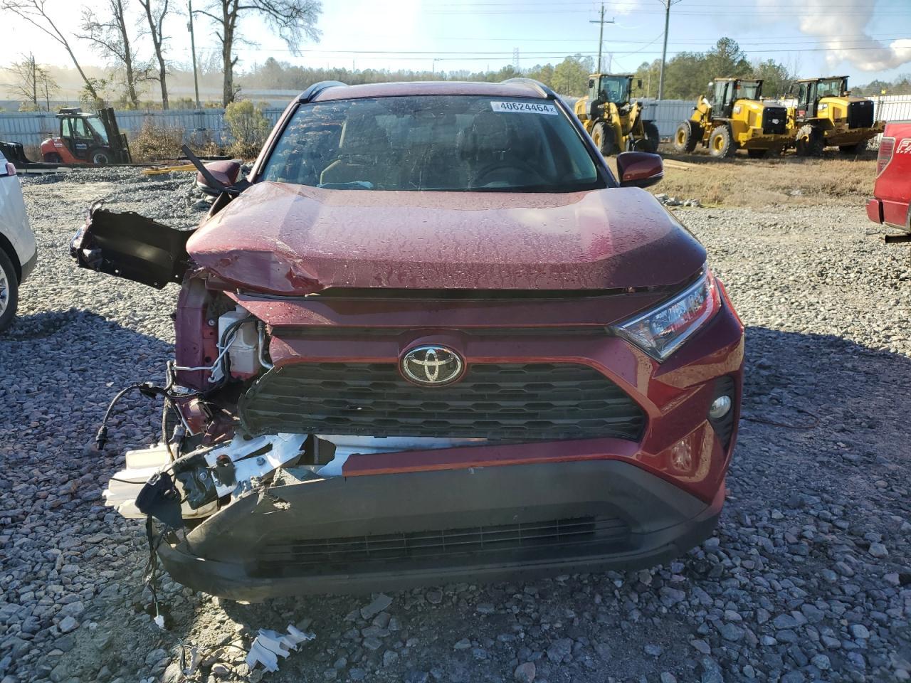 2020 TOYOTA RAV4 XLE P - Фото 5