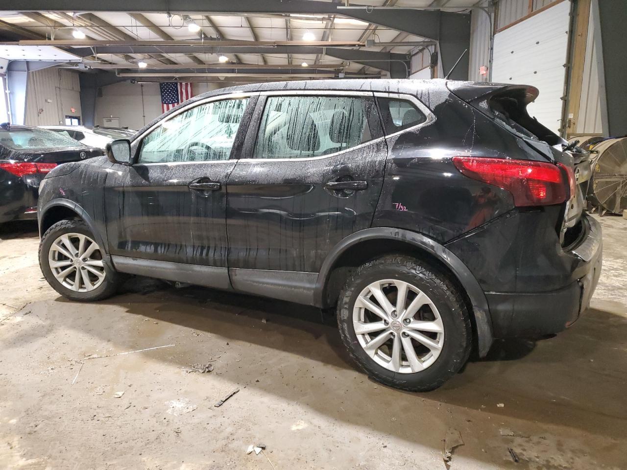 2017 NISSAN ROGUE SPOR - Image 2