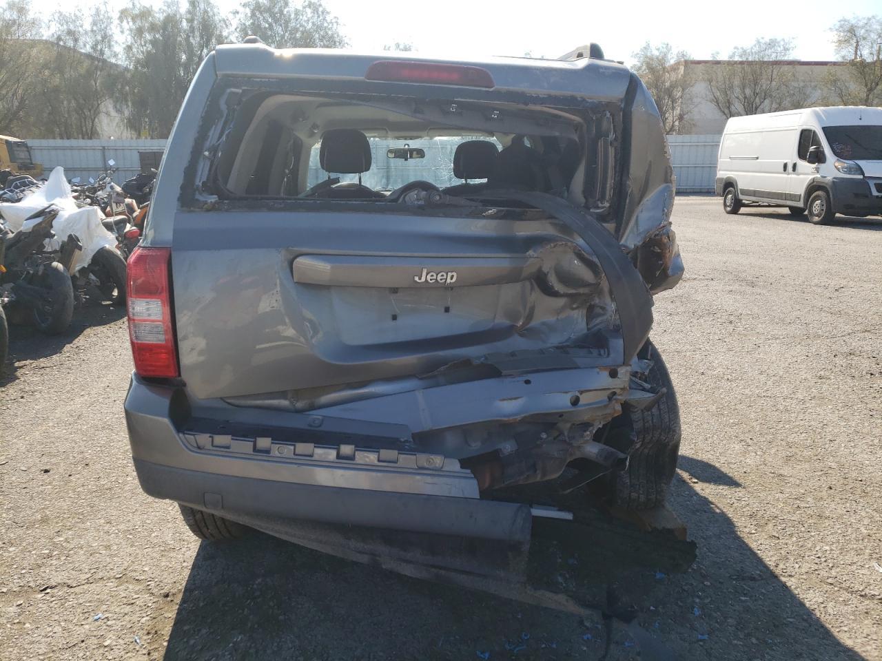 2014 JEEP PATRIOT SP - Фото 6