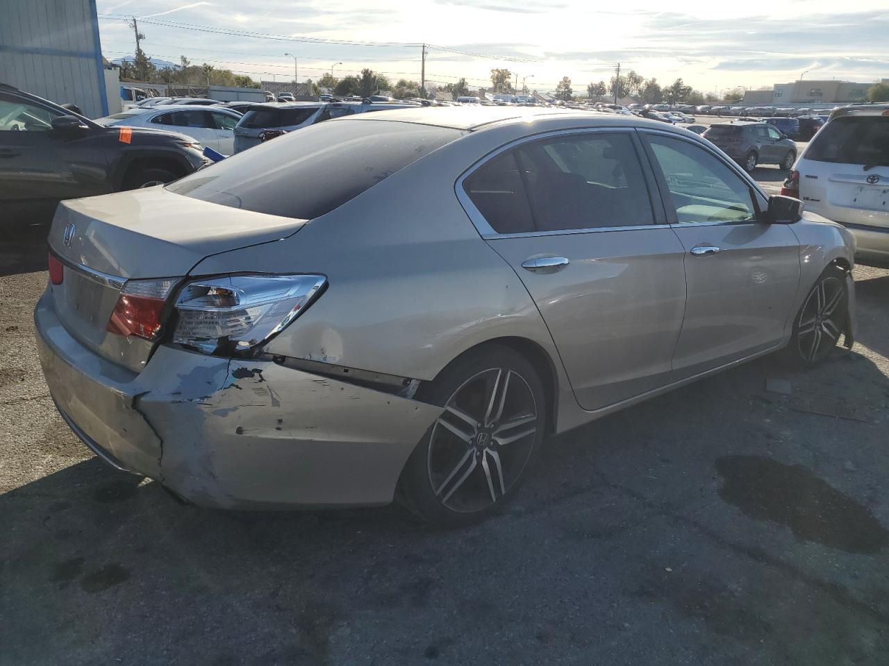 2014 HONDA ACCORD LX - Image 3