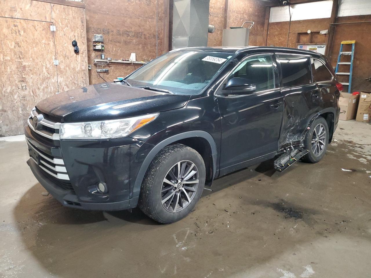 2018 TOYOTA HIGHLANDER