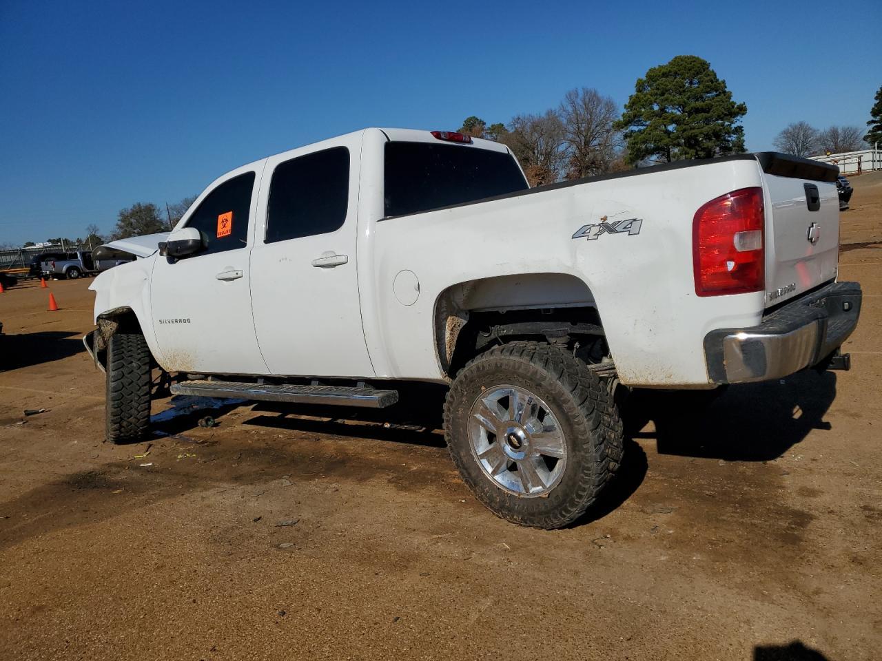 2013 CHEVROLET SILVERADO - Фото 2