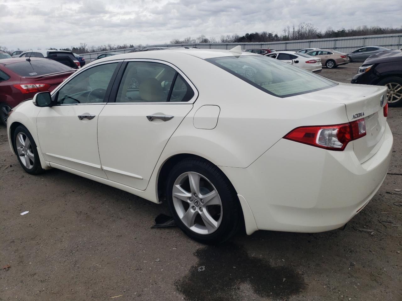 2010 ACURA TSX - Image 2