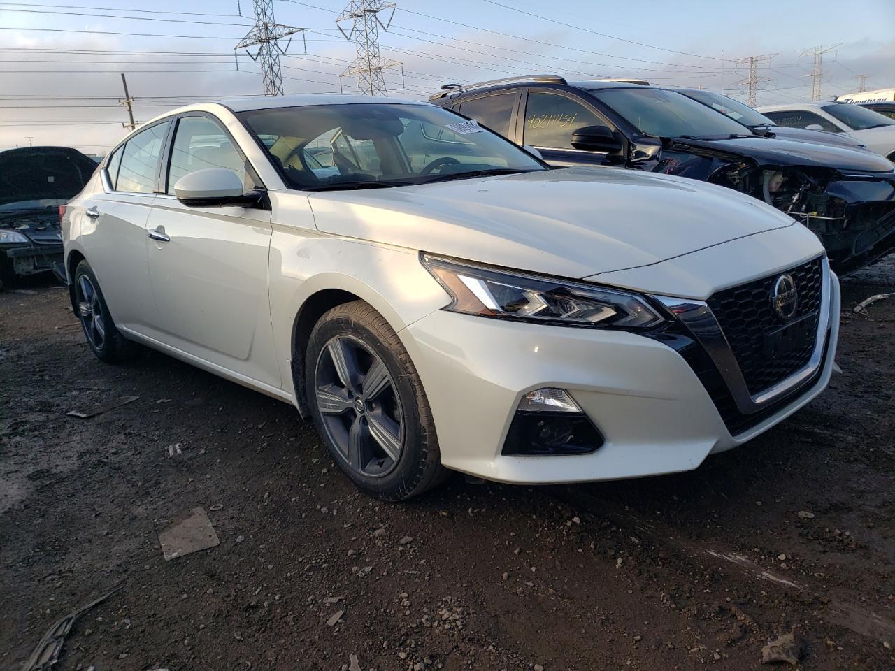 2020 NISSAN ALTIMA SV - Фото 4