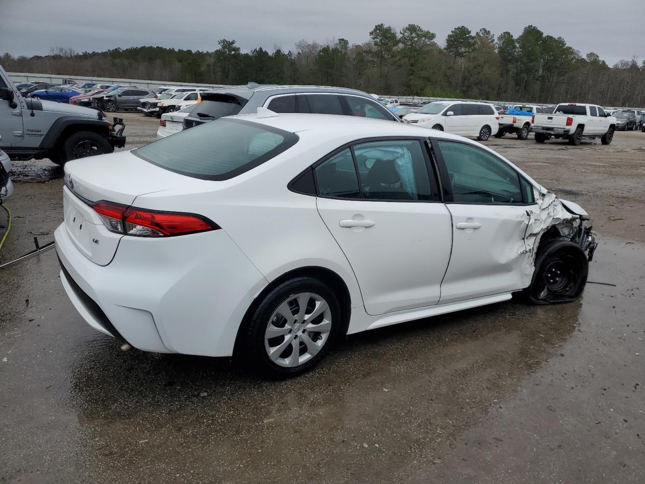 2021 TOYOTA COROLLA LE - Фото 3