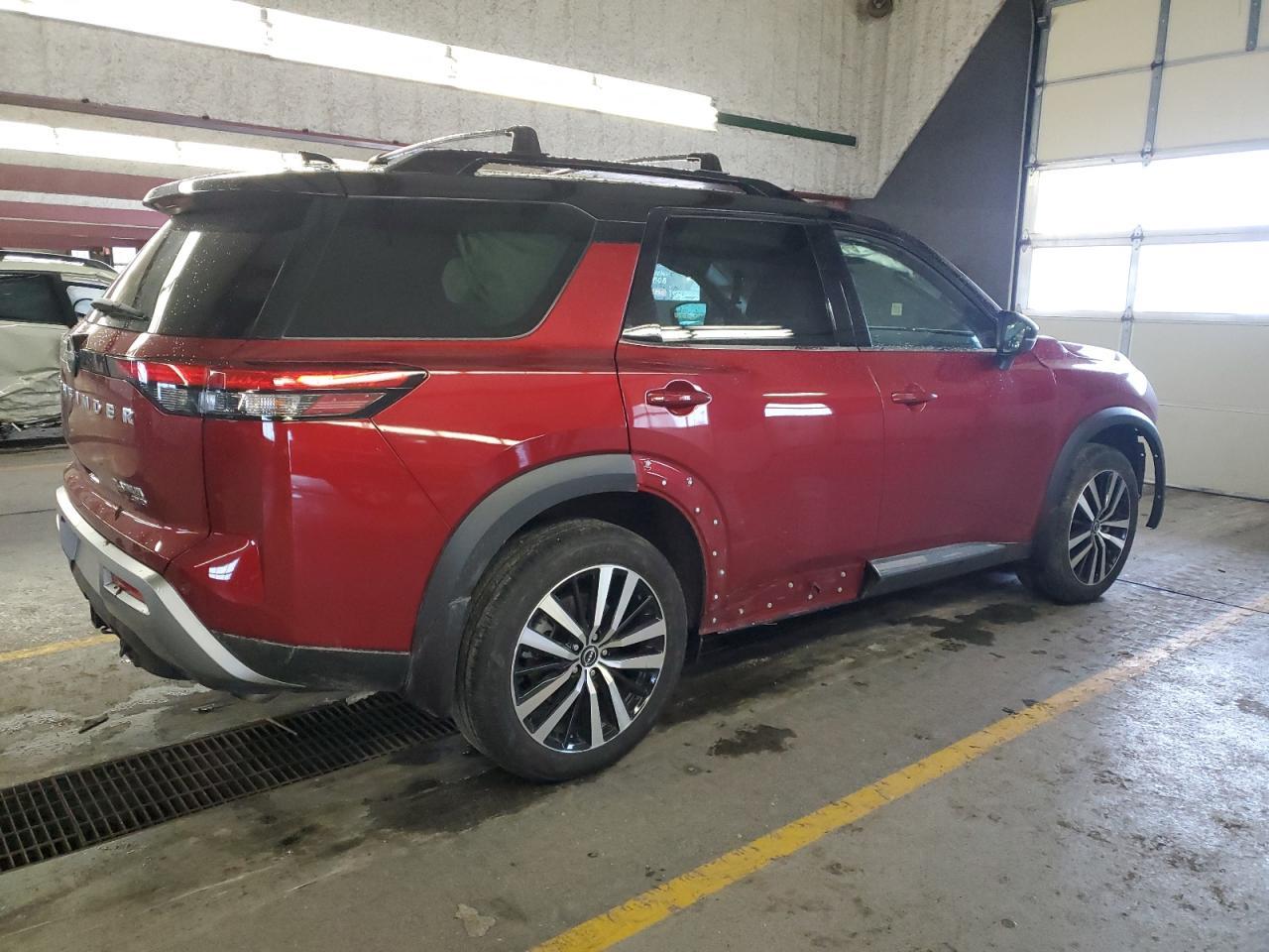 2023 NISSAN PATHFINDER - Фото 3