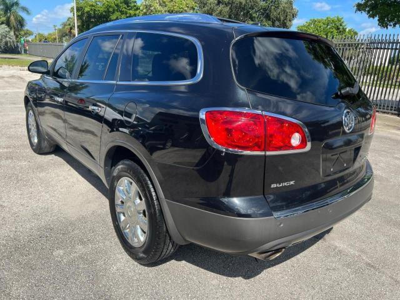 2011 BUICK ENCLAVE CX - Image 2