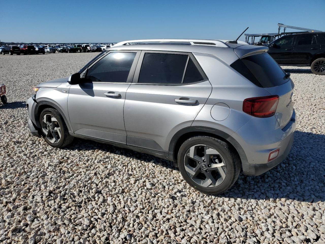 2023 HYUNDAI VENUE SEL - Фото 2