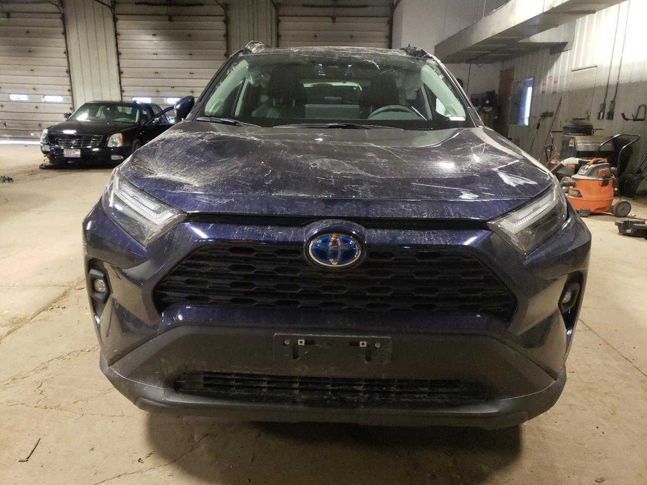 2024 TOYOTA RAV4 XLE P - Image 5