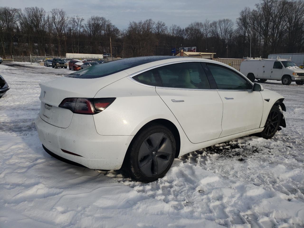 2019 TESLA MODEL 3 - Фото 3