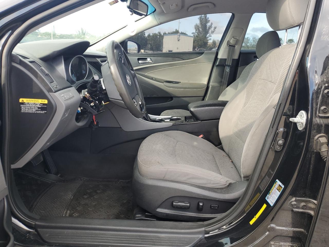 2013 HYUNDAI SONATA GLS - Image 7