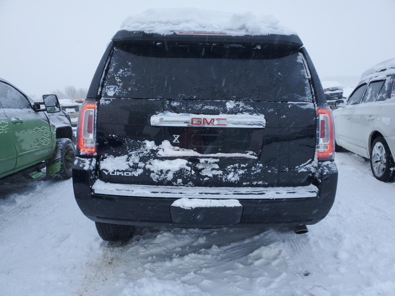 2016 GMC YUKON DENA - Фото 6