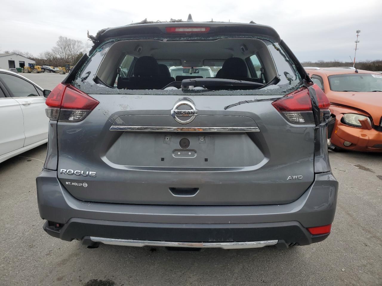 2018 NISSAN ROGUE S - Image 6