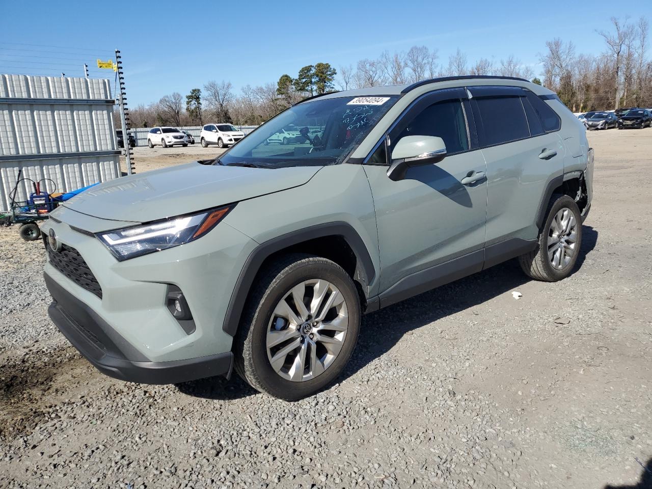 2022 TOYOTA RAV4 XLE P