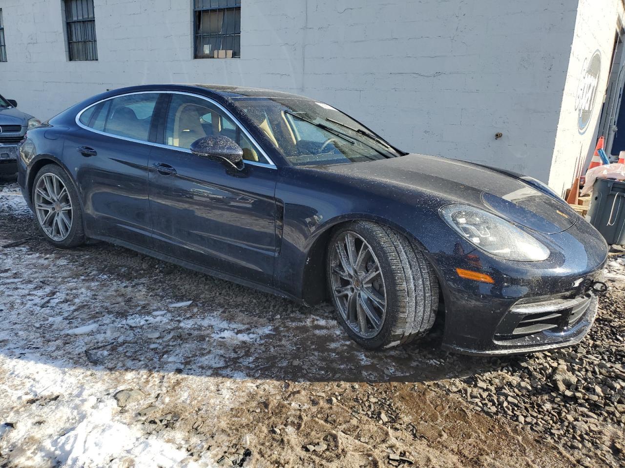 2018 PORSCHE PANAMERA 4 - Фото 4
