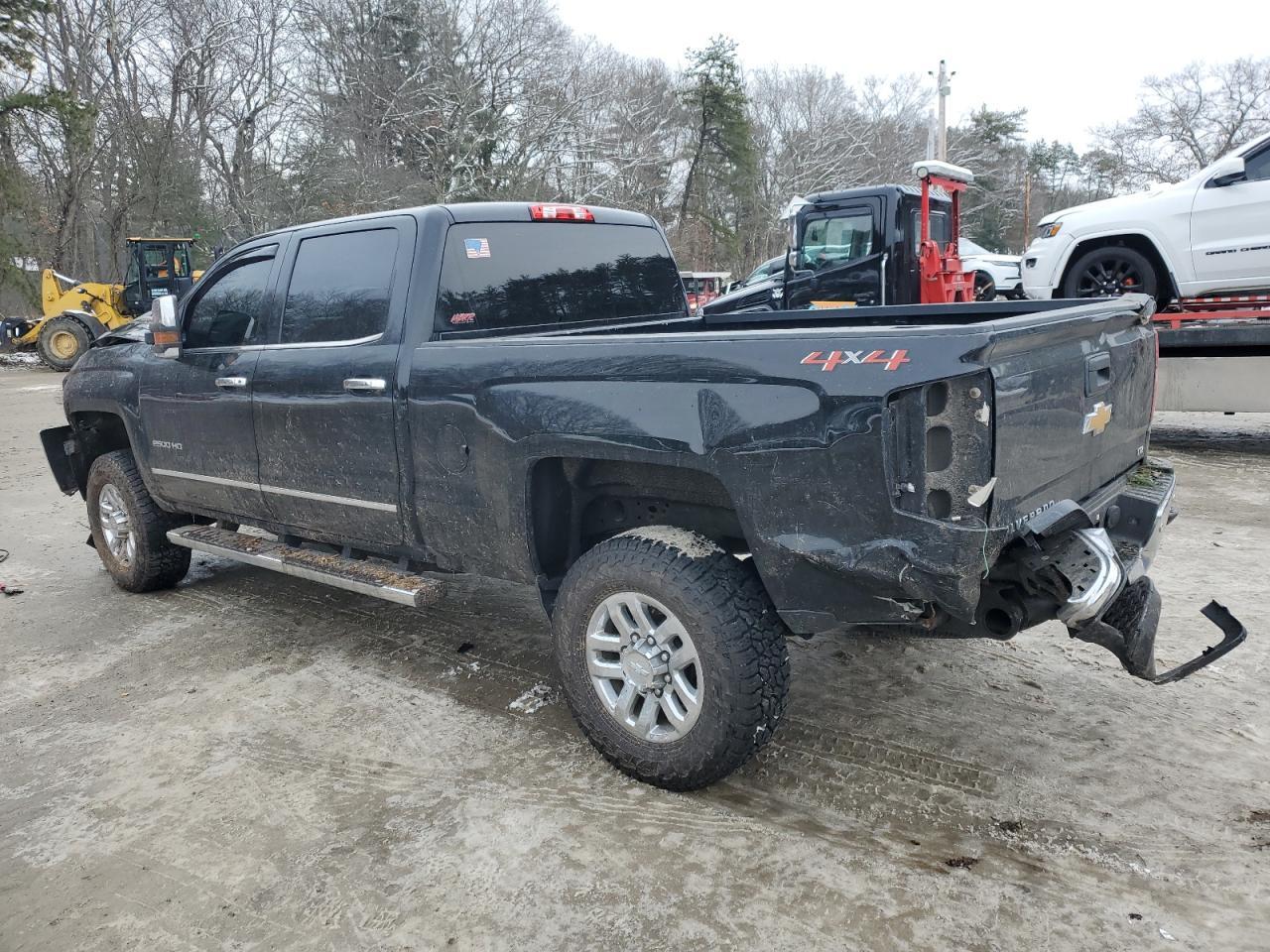 2019 CHEVROLET SILVERADO - Image 2