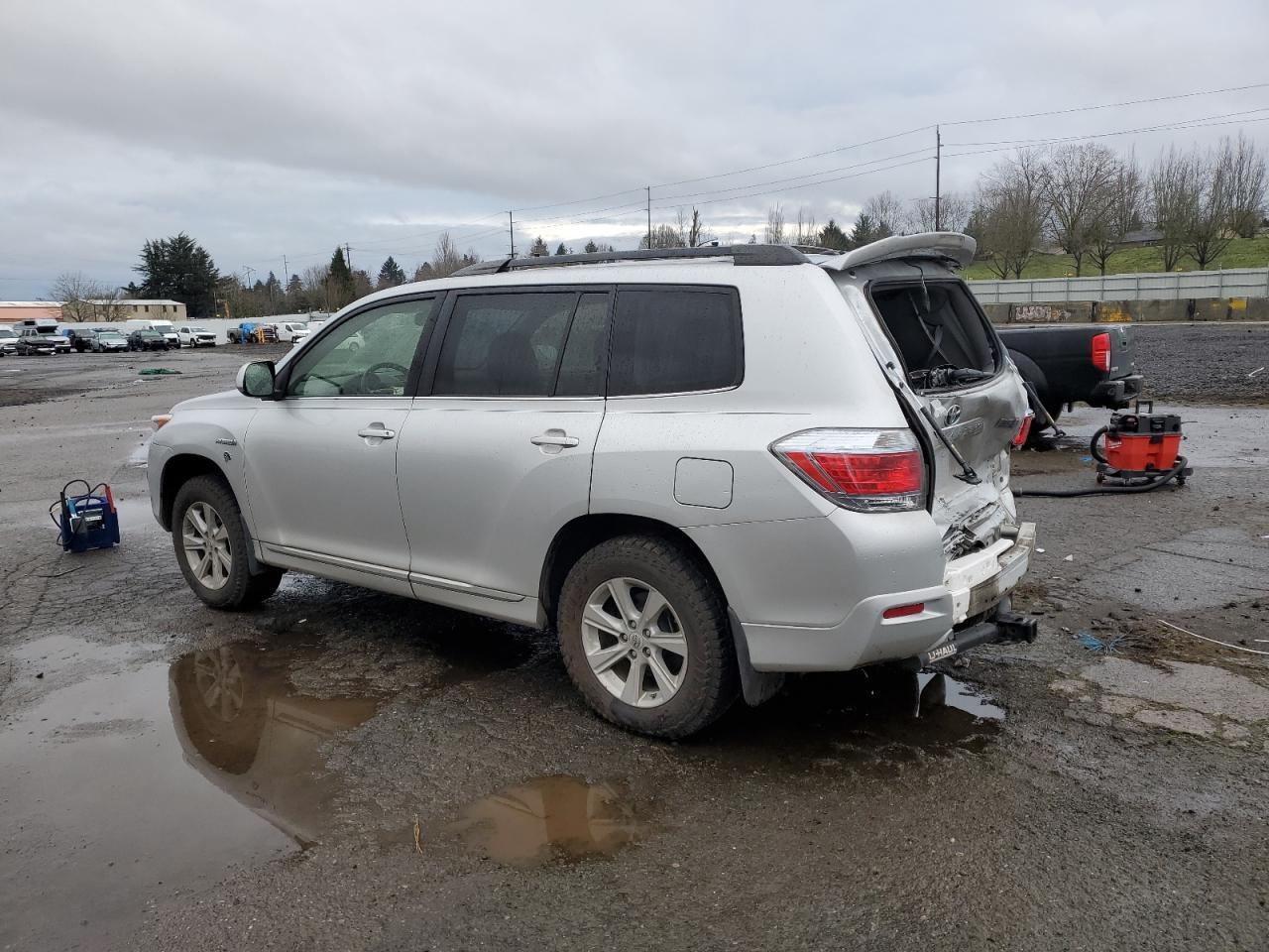 2012 TOYOTA HIGHLANDER - Image 2