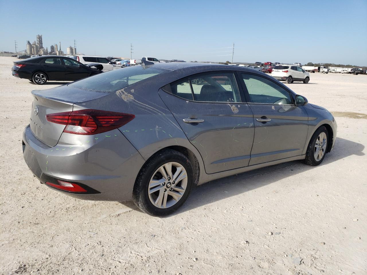 2019 HYUNDAI ELANTRA SE - Image 3