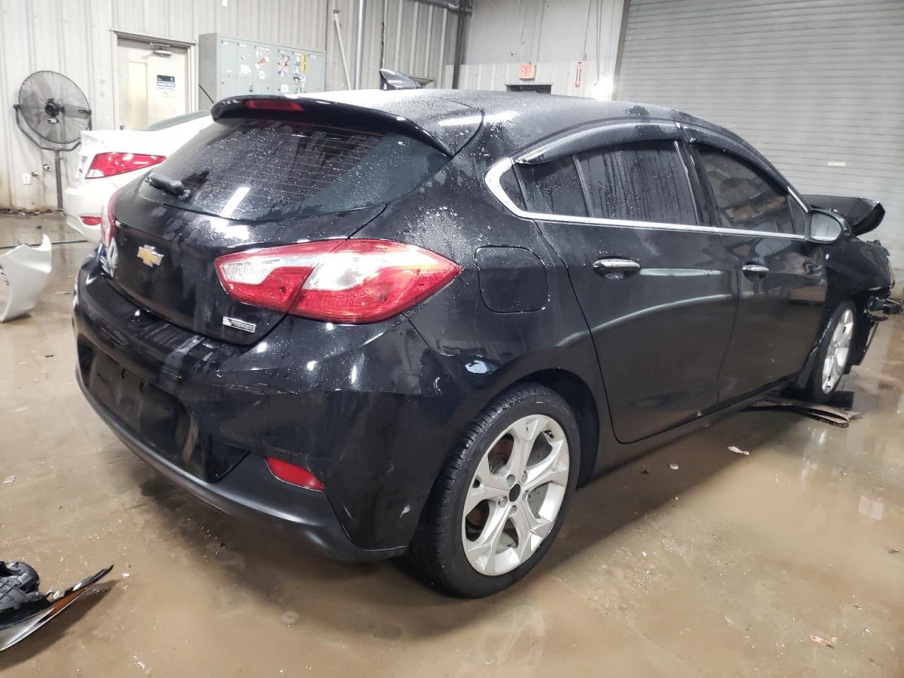 2017 CHEVROLET CRUZE PREM - Image 3