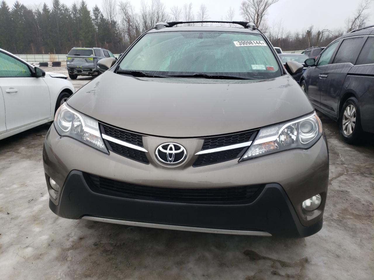 2015 TOYOTA RAV4 XLE - Фото 5