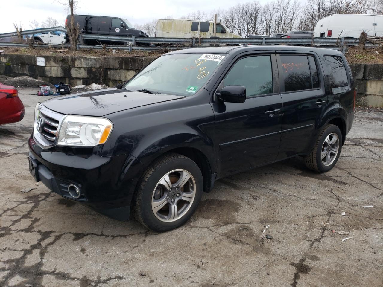 2015 HONDA PILOT SE car image