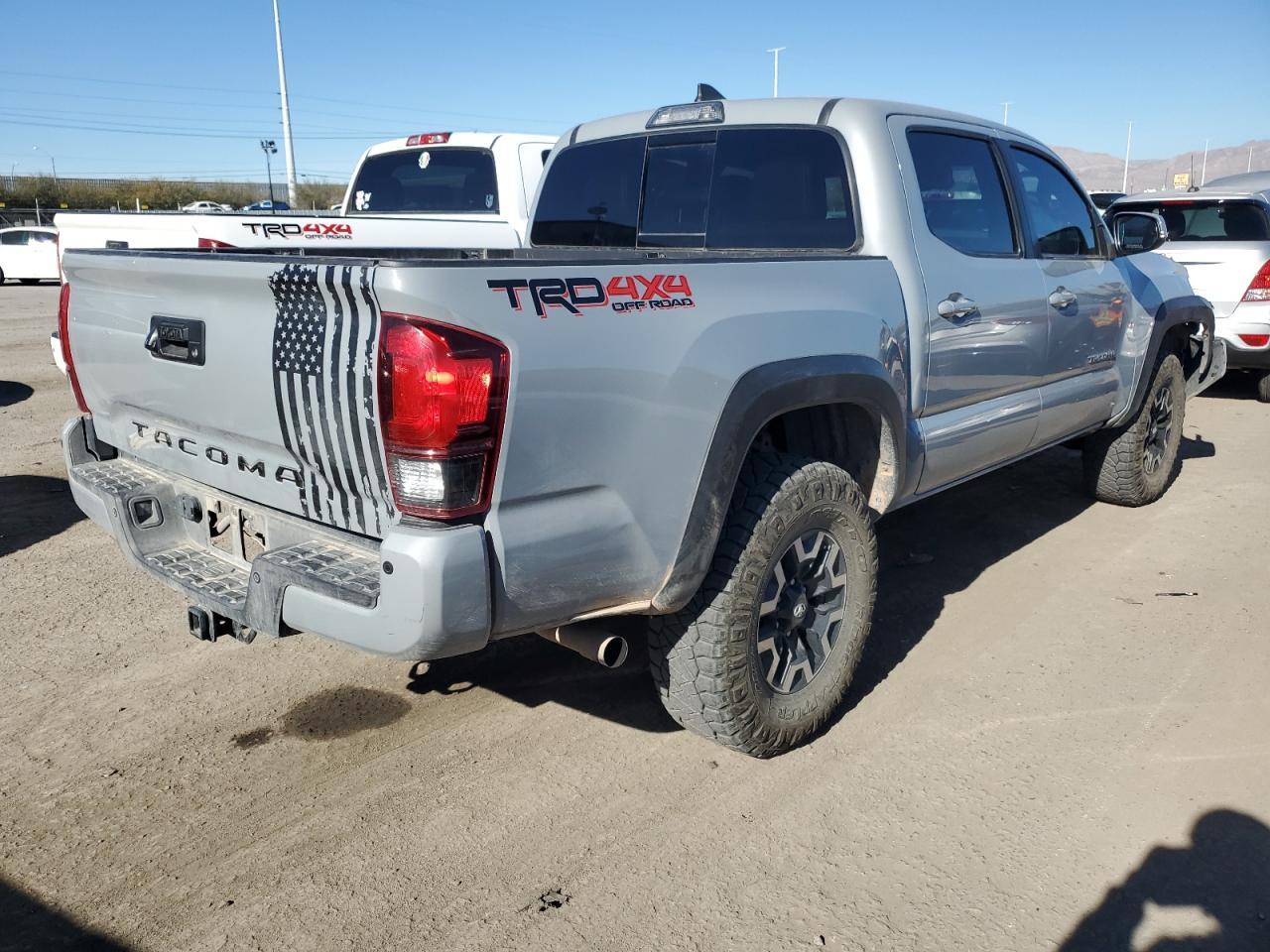 2019 TOYOTA TACOMA DOU - Фото 3