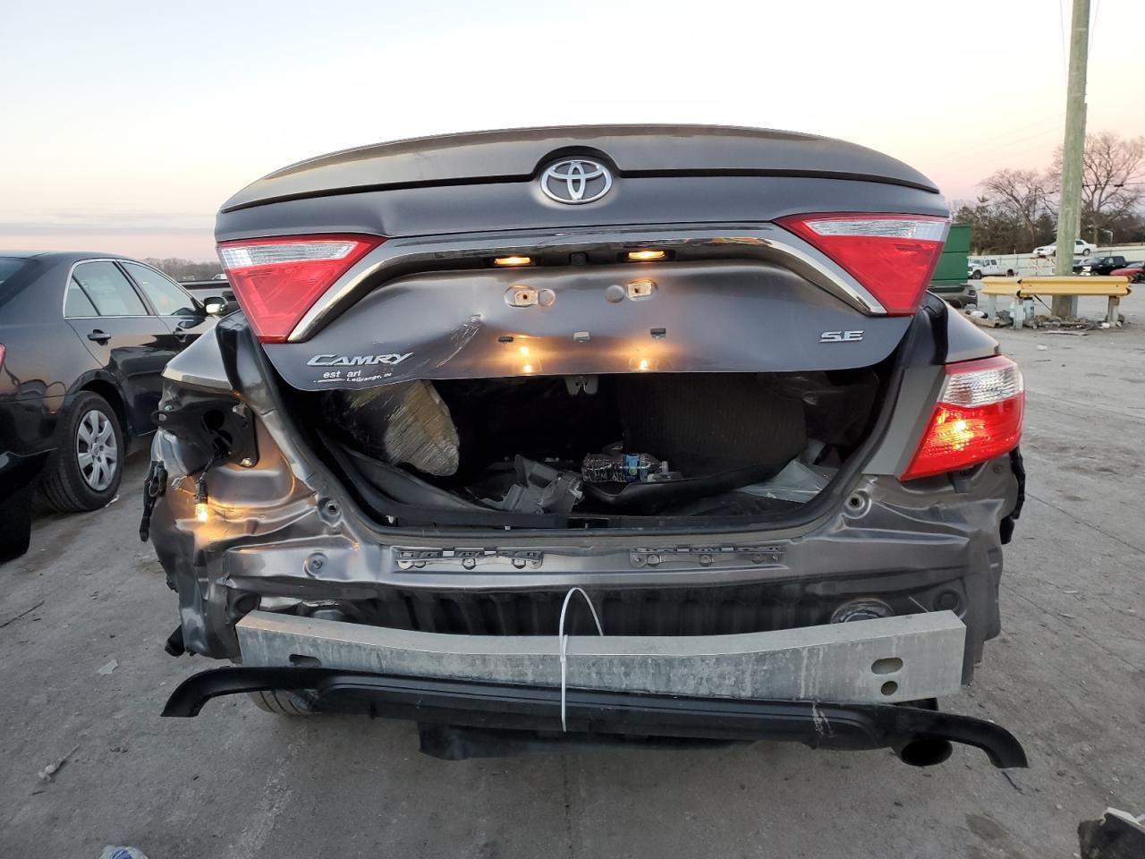 2017 TOYOTA CAMRY LE - Фото 6