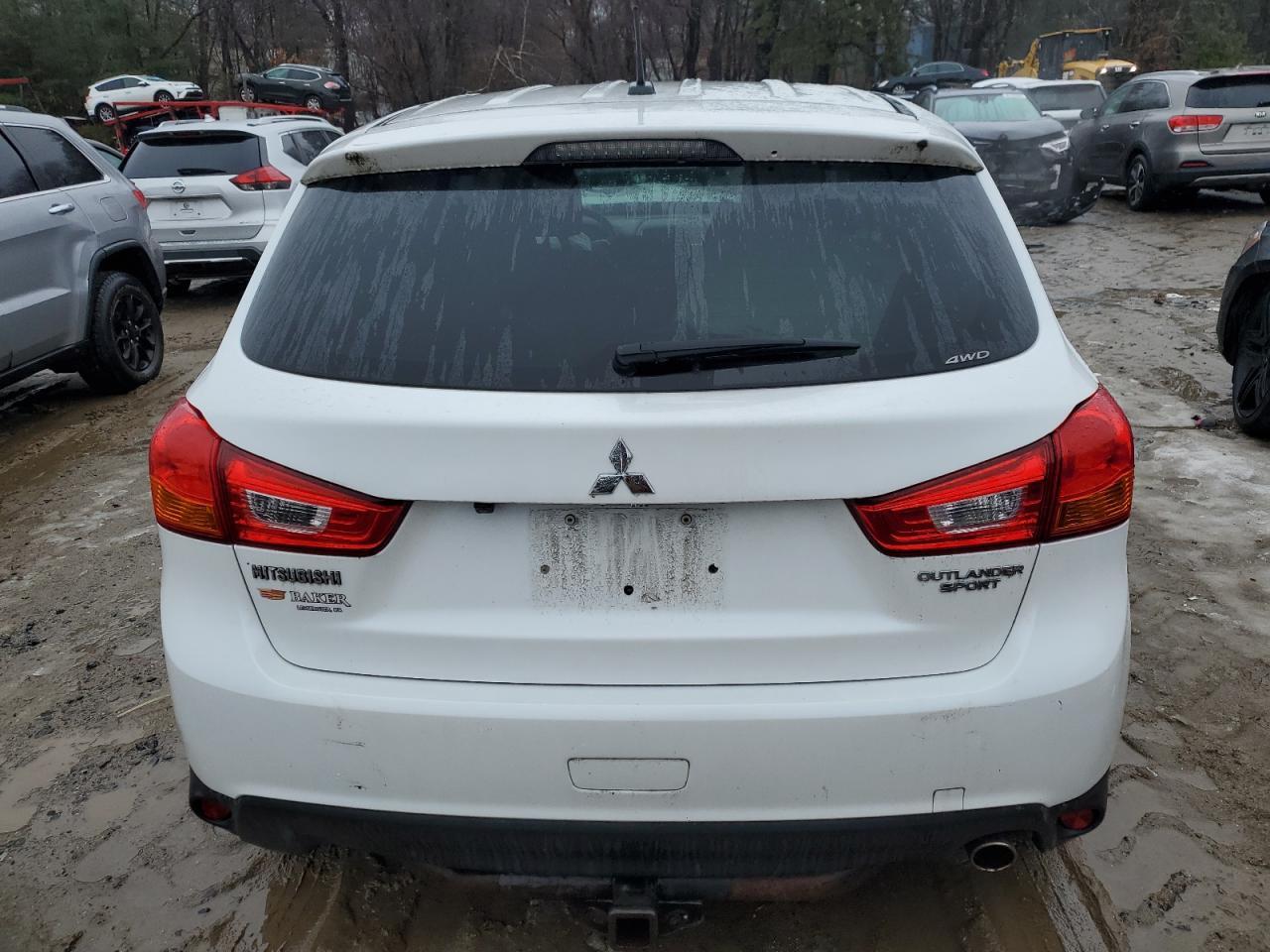 2015 MITSUBISHI OUTLANDER - Фото 6
