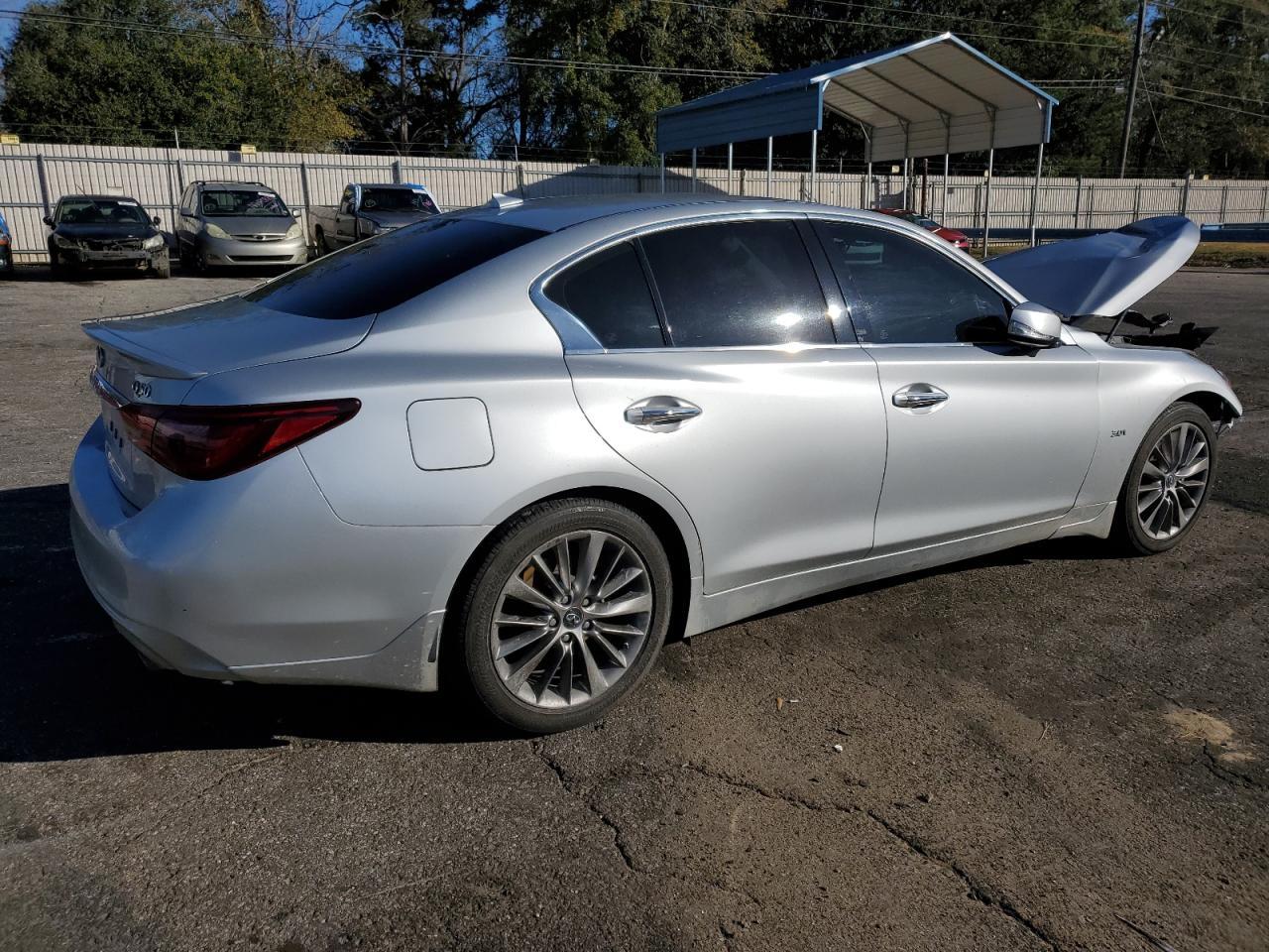 2019 INFINITI Q50 LUXE - Фото 3