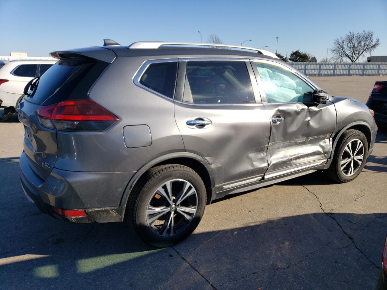 2018 NISSAN ROGUE S - Фото 3