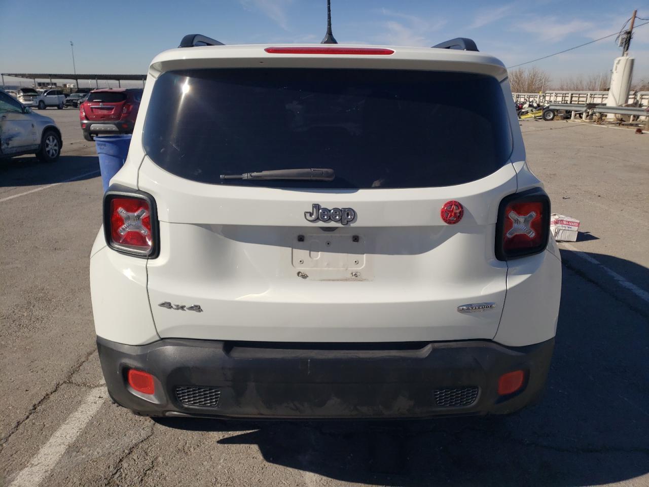 2017 JEEP RENEGADE L - Image 6