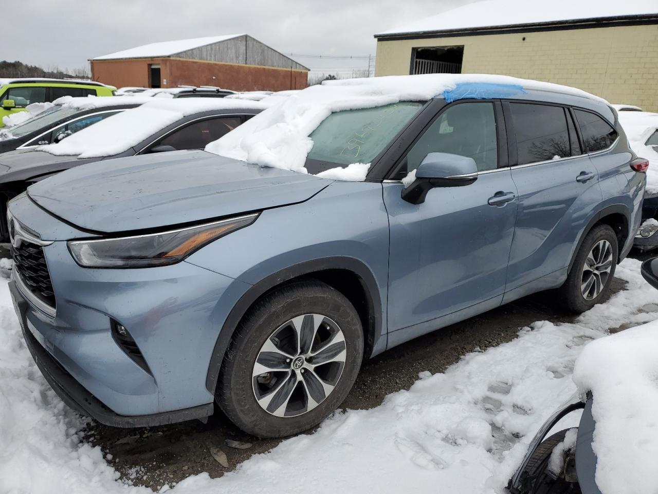 2022 TOYOTA HIGHLANDER car image