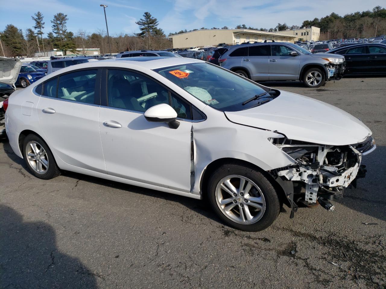 2016 CHEVROLET CRUZE LT - Image 4