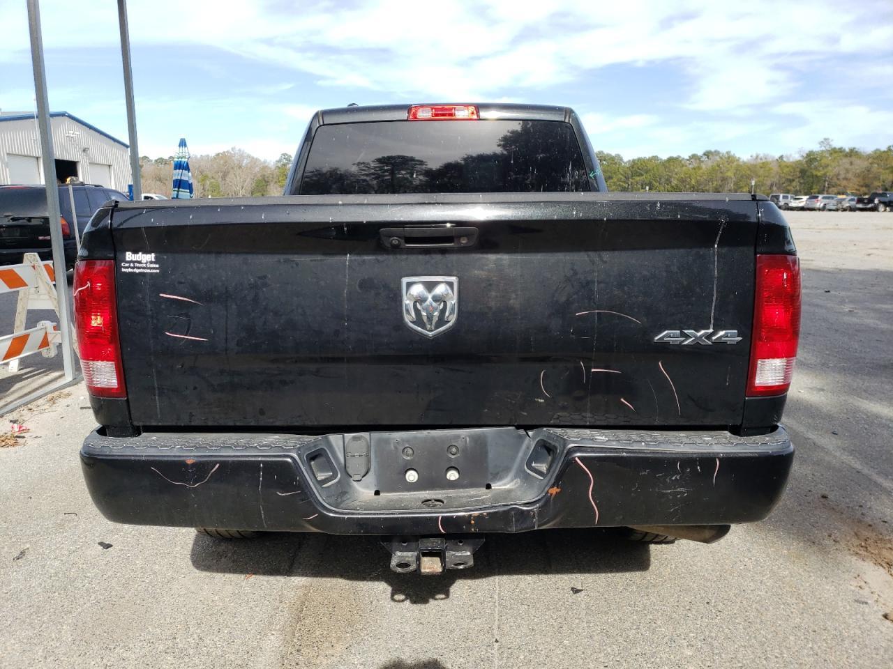 2018 RAM 1500 ST - Image 6