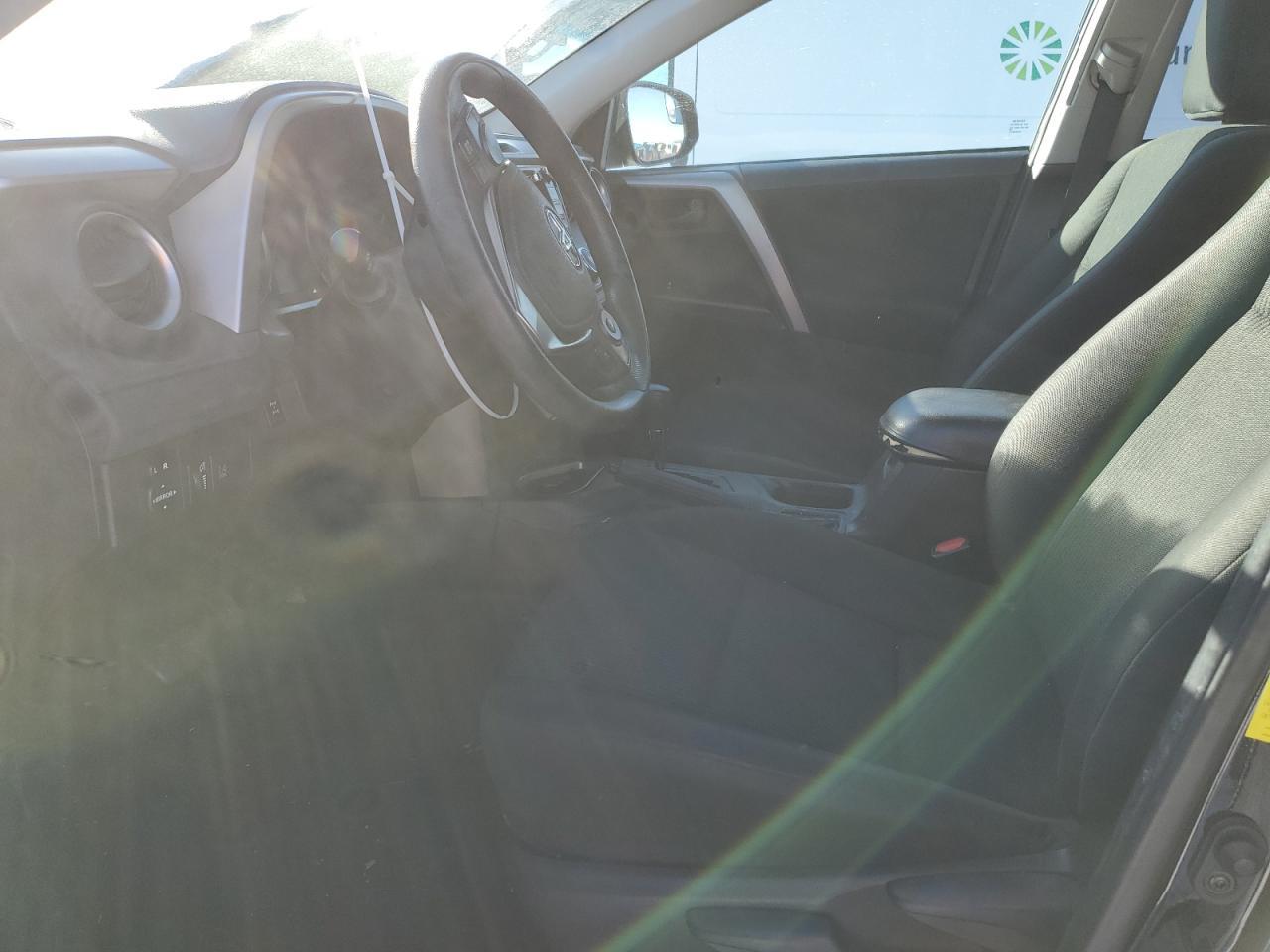 2018 TOYOTA RAV4 LE - Фото 7