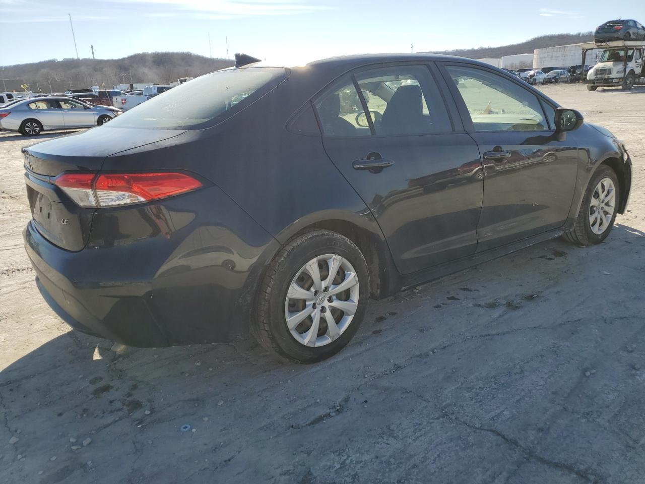 2020 TOYOTA COROLLA LE - Фото 3