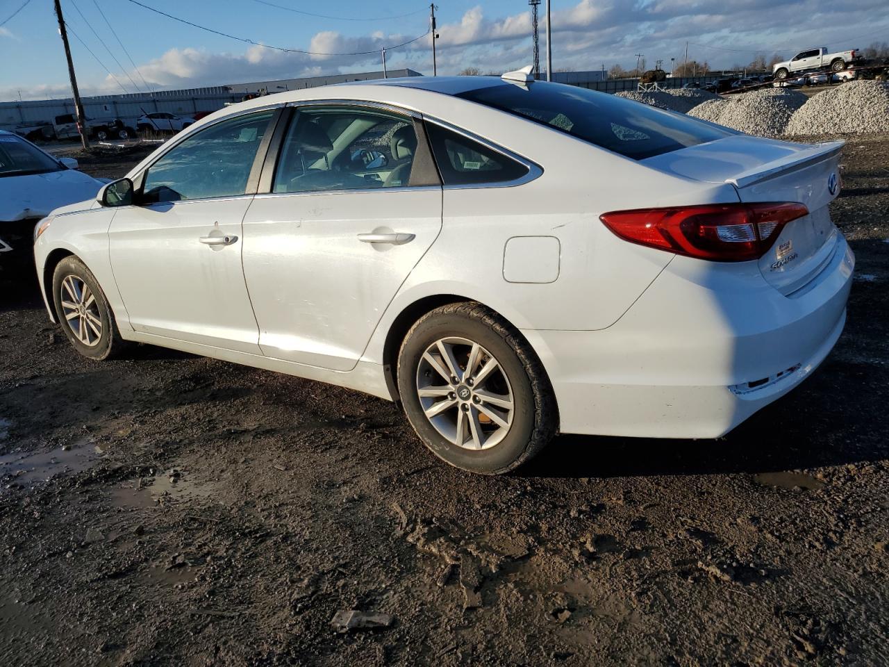 2017 HYUNDAI SONATA SE - Фото 2