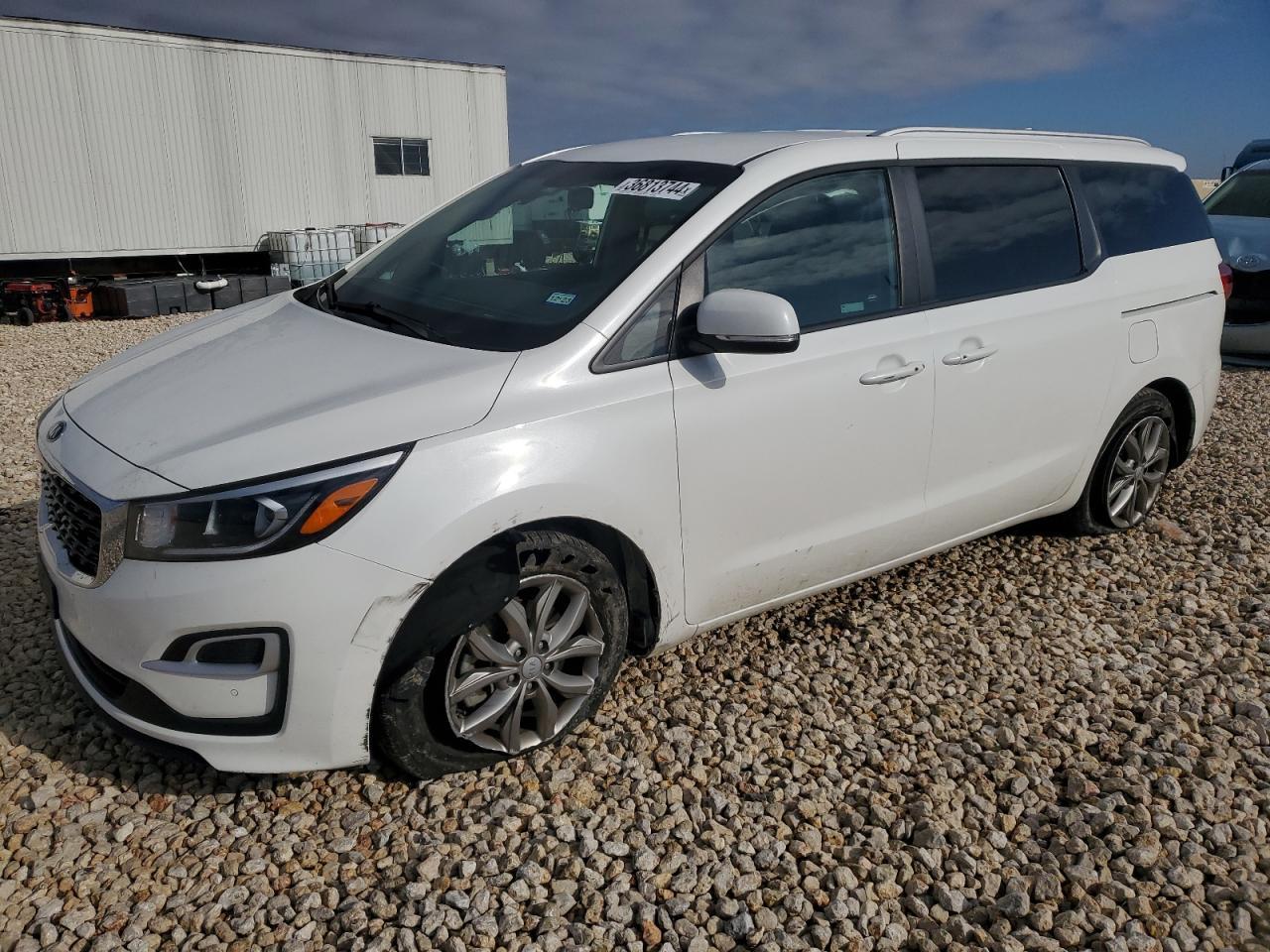 2019 KIA SEDONA LX car image