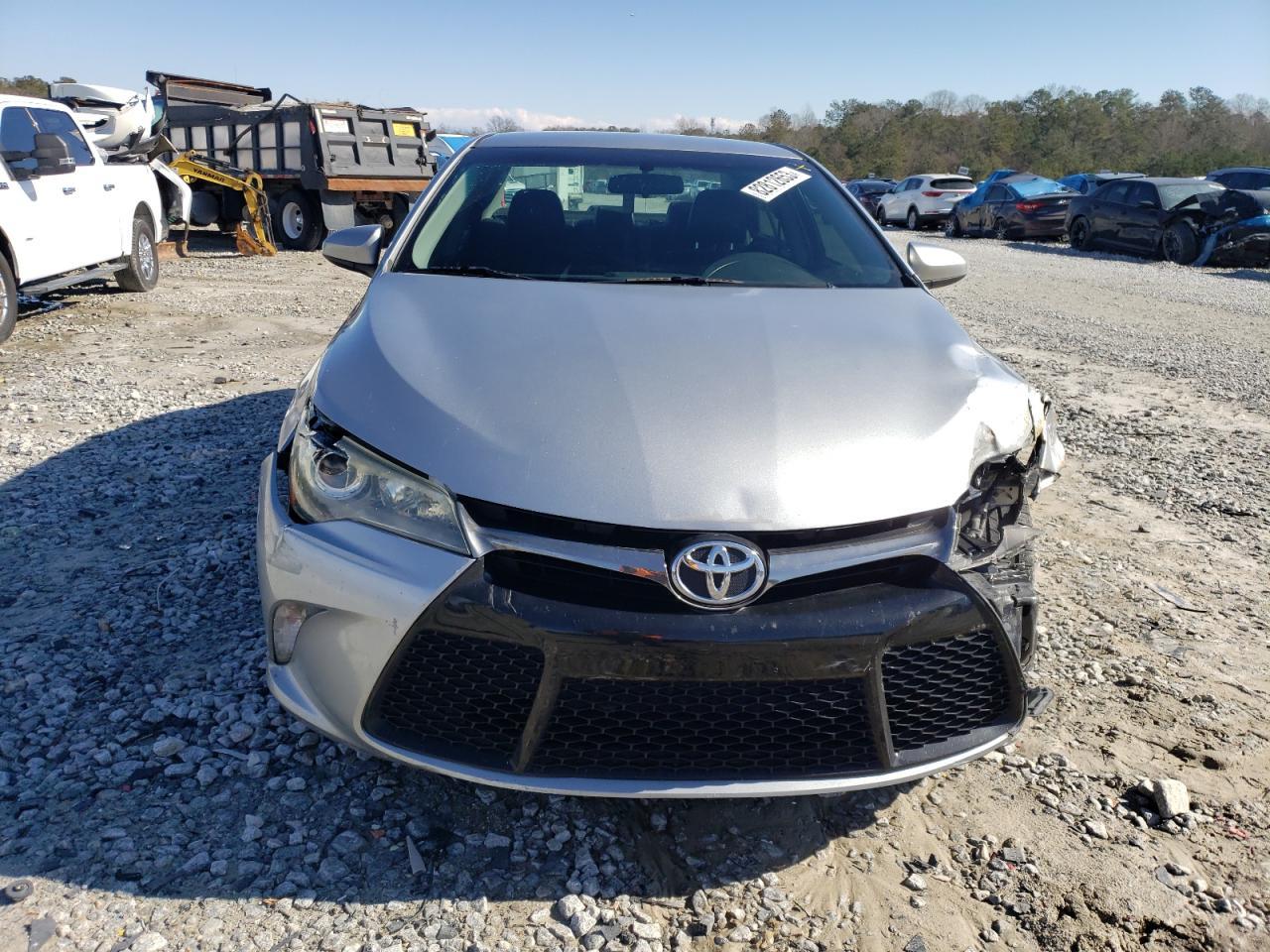 2015 TOYOTA CAMRY LE - Image 5