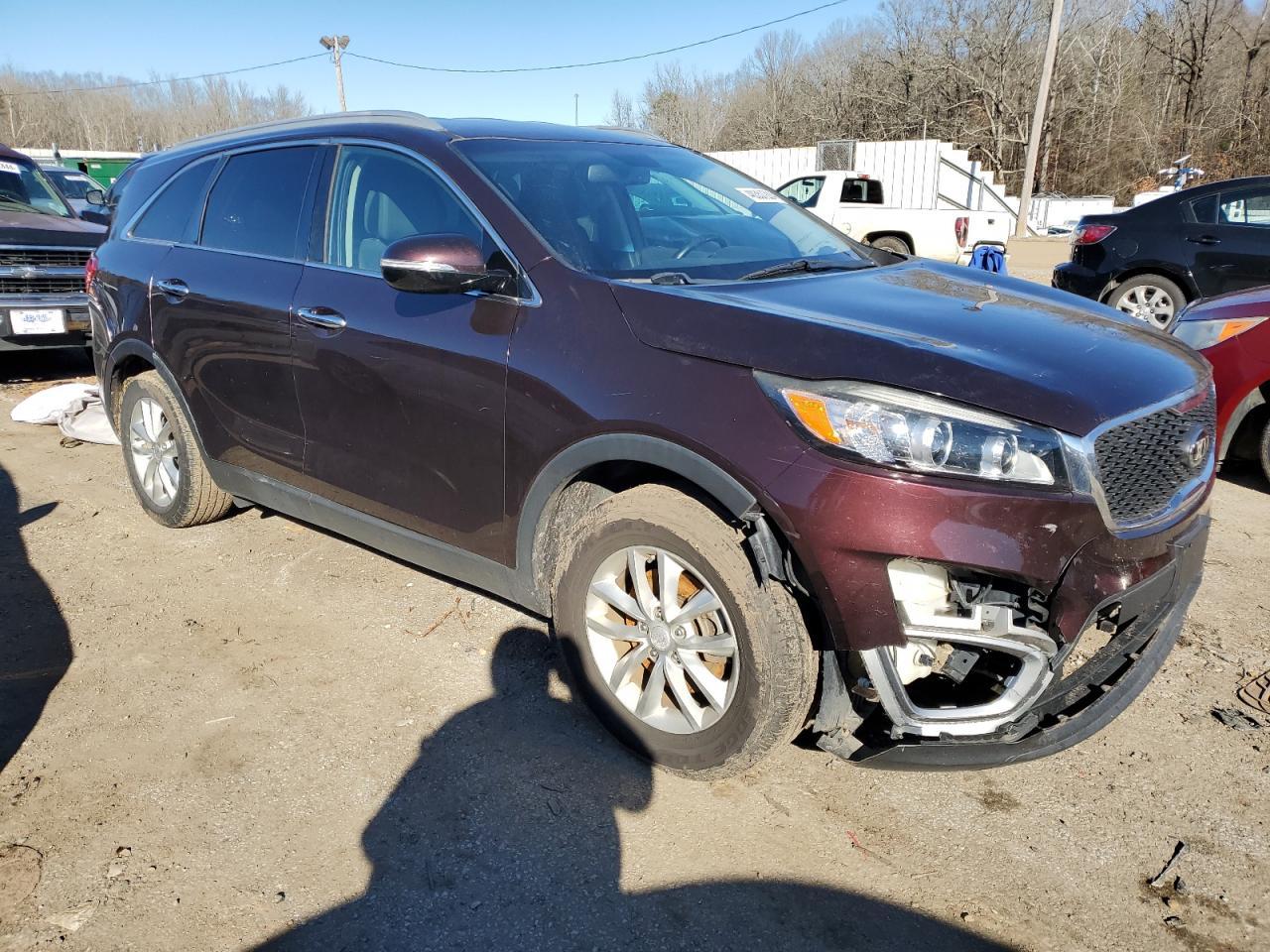 2016 KIA SORENTO LX - Image 4