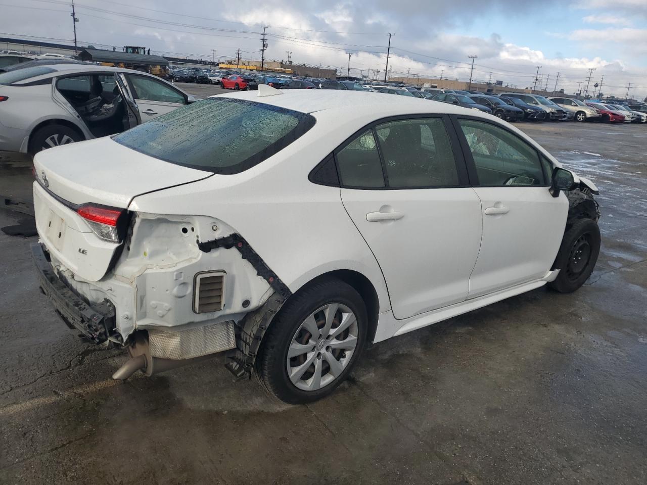 2020 TOYOTA COROLLA LE - Image 3