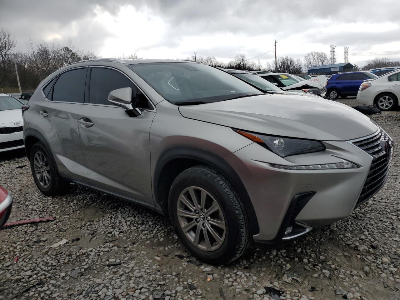 2020 LEXUS NX 300 - Фото 4
