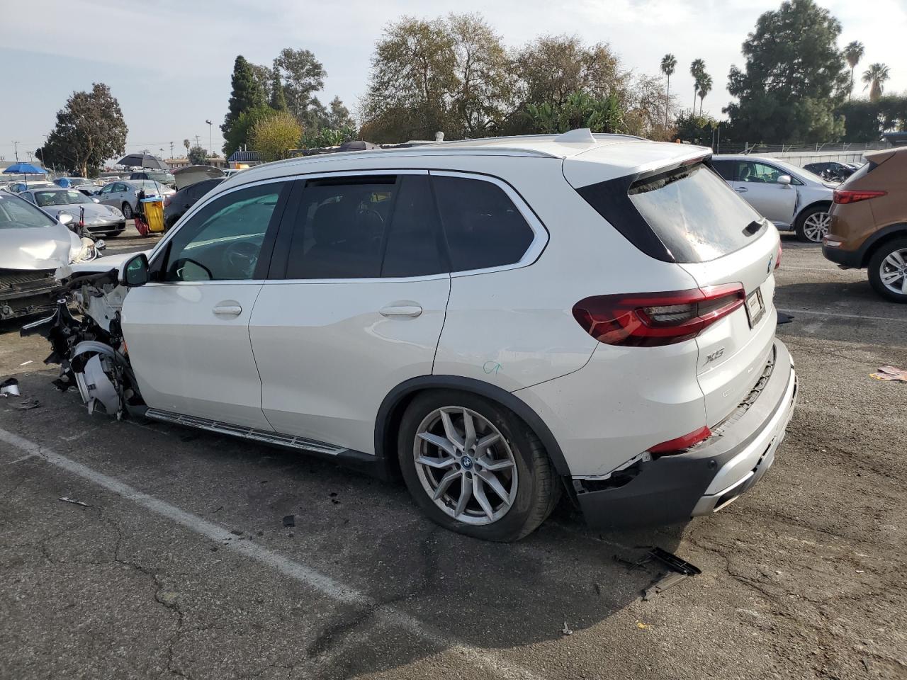 2023 BMW X5 XDRIVE4 - Image 2