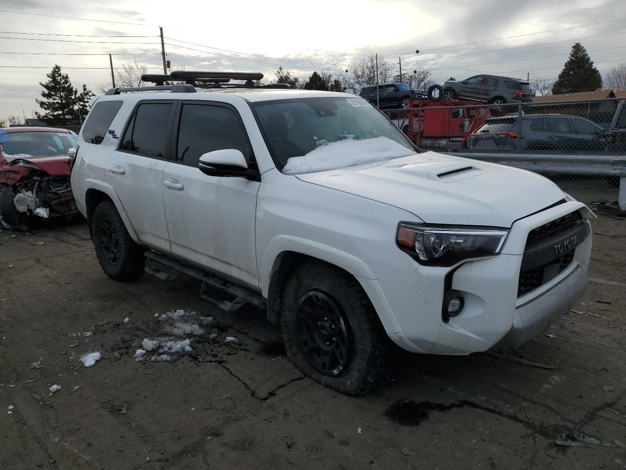 2022 TOYOTA 4RUNNER SR - Image 4